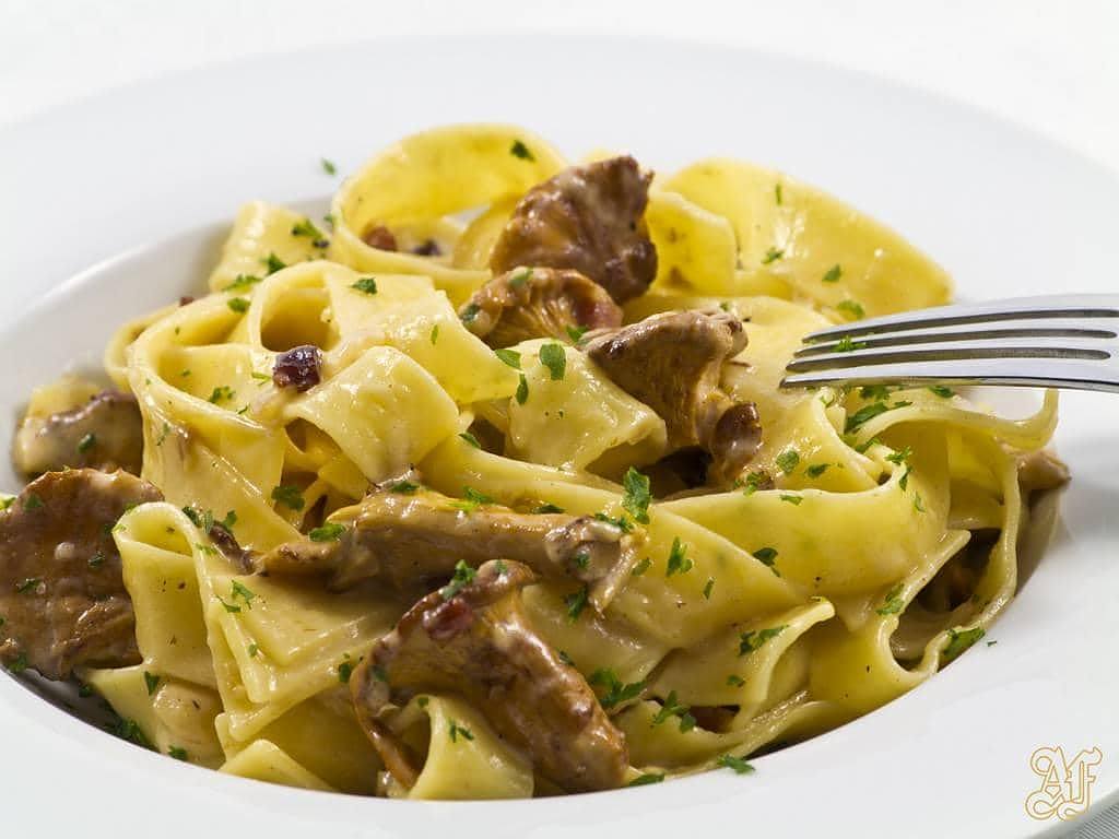 pappardelle-al-tartufo-e-crema-di-mascarpone