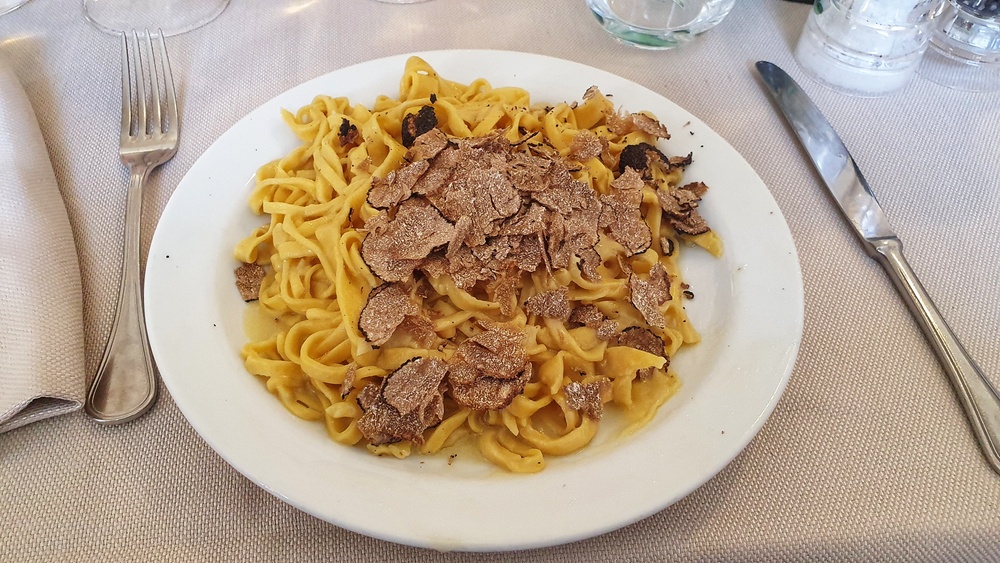 Tagliatelle al Tartufo Nero Estivo: una ricetta unica