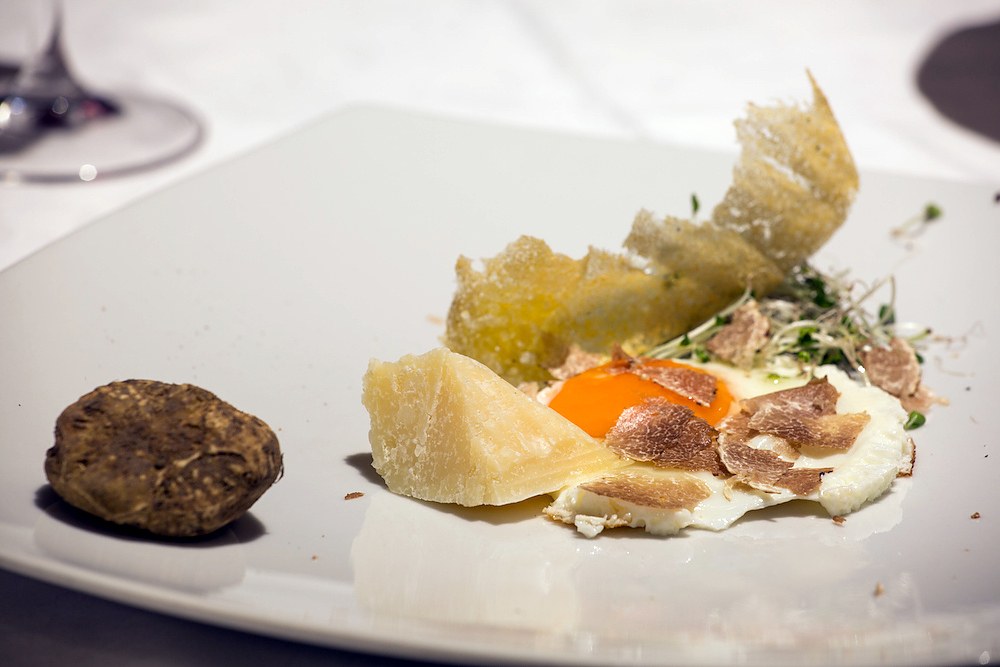 Uova al tartufo: la ricetta in 3 semplici passi